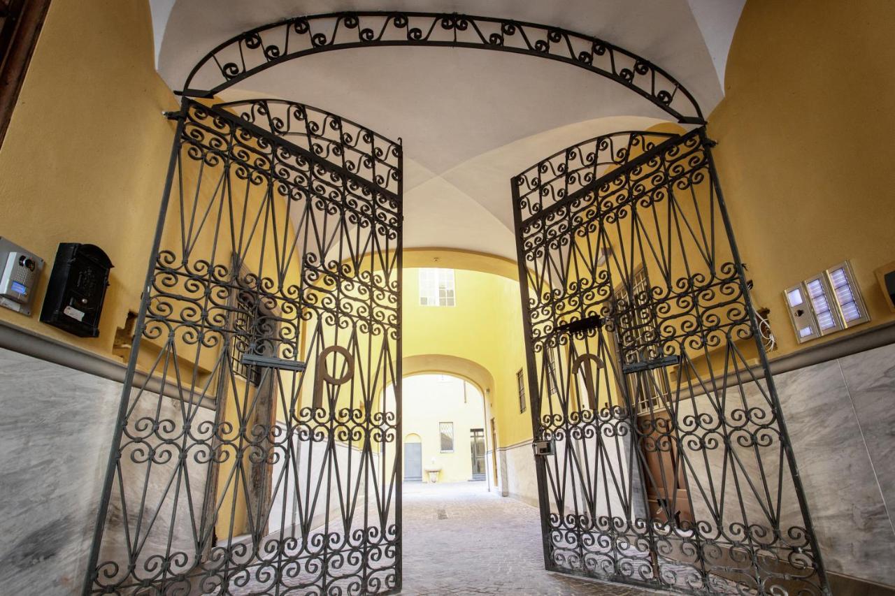 Palazzo Le Poste - Suite And Apartments 파르마 외부 사진